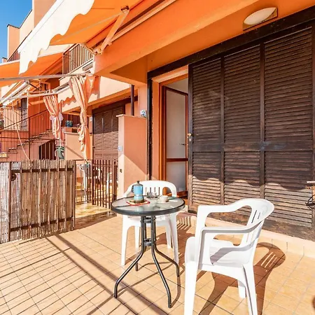 Сasa de vacaciones Awesome Home In Moneglia With 2 Bedrooms