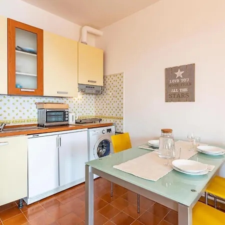 Awesome Home In Moneglia With 2 Bedrooms Moneglia
