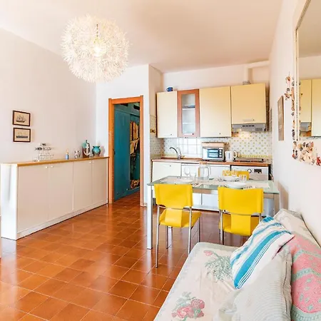 Awesome Home In Moneglia With 2 Bedrooms Сasa de vacaciones Moneglia